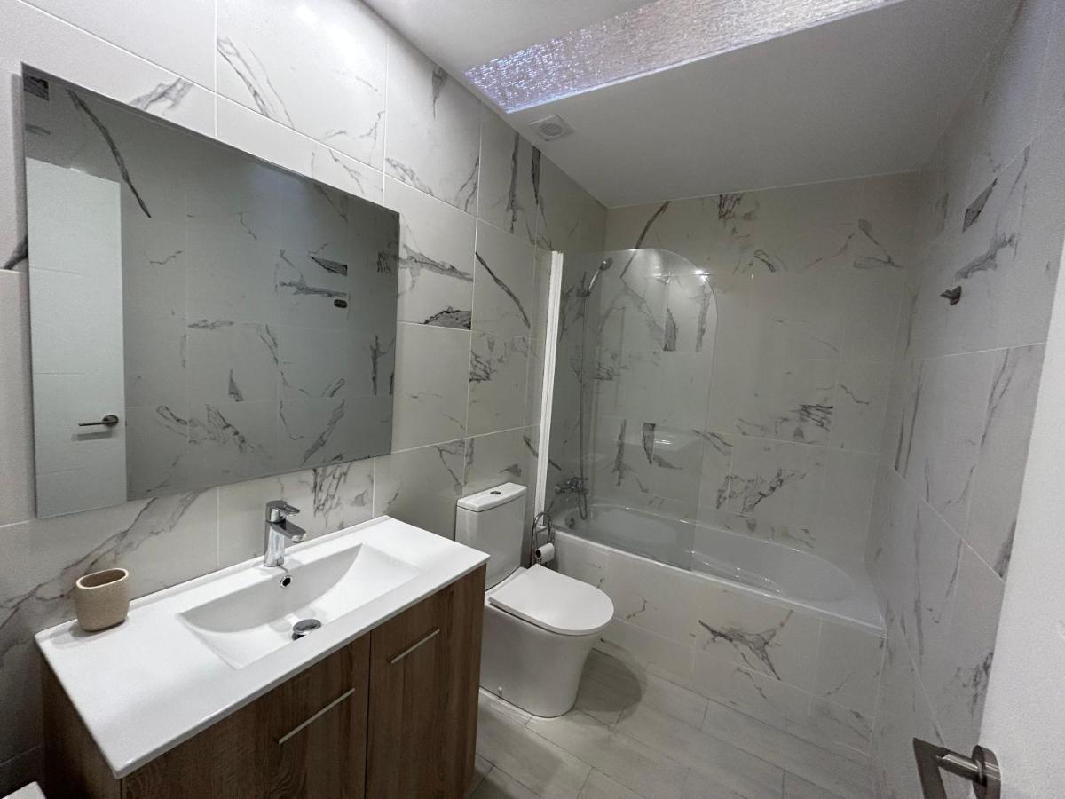 Costa Brava Apartments ปาลาฟรูเจย์ ภายนอก รูปภาพ